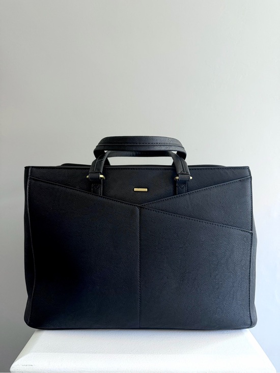 Handbags - Faux Leather Tote Lunchbox